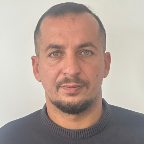 rhenag Außendienstler Ismail Öztürk