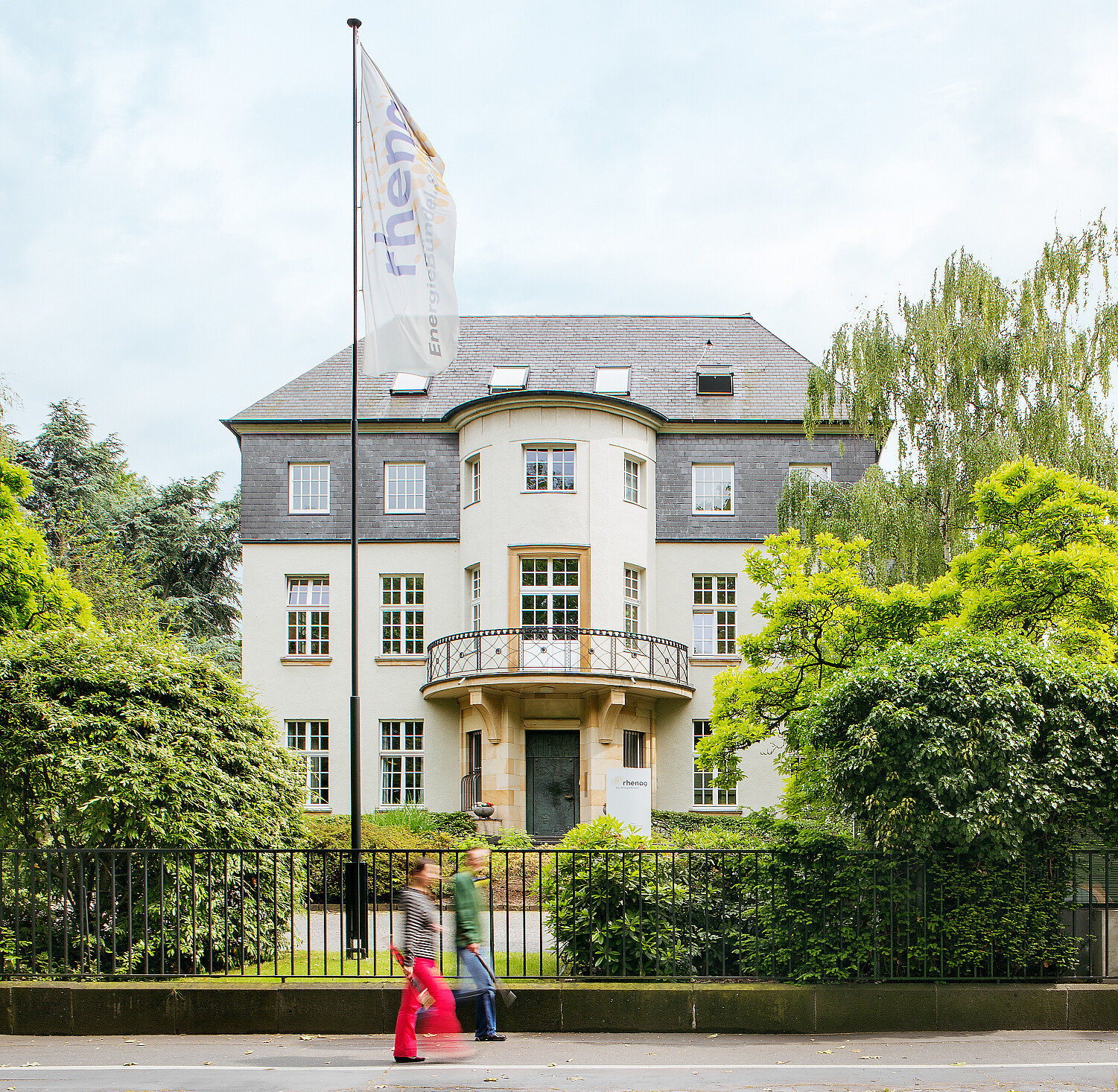 rhenag Gebäude am Bayenthalgürtel in Köln.