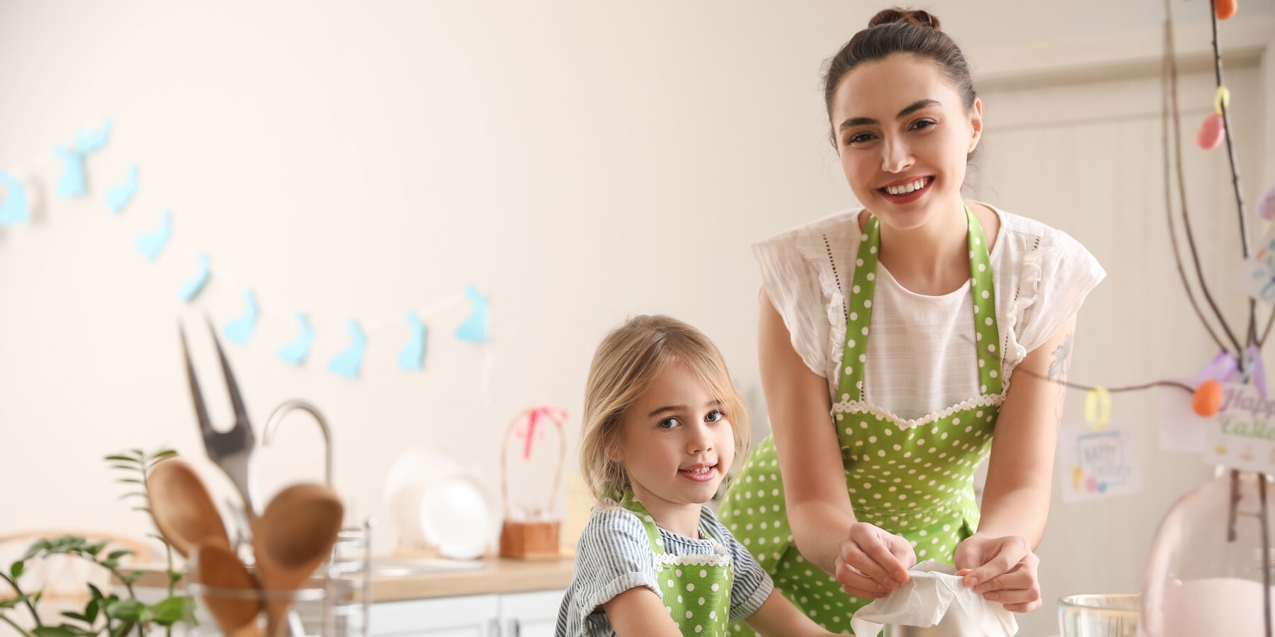 Möhrenkuchen & Stromspartipps | Nachhaltiges Osterbacken für die Feiertage