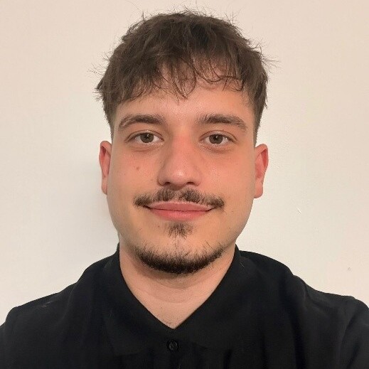 rhenag Außendienstler Leon Gerus